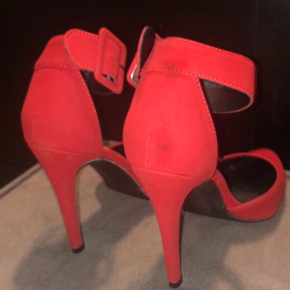 🍒Cherry Red Pointed Toe Heels - Picture 6 of 6